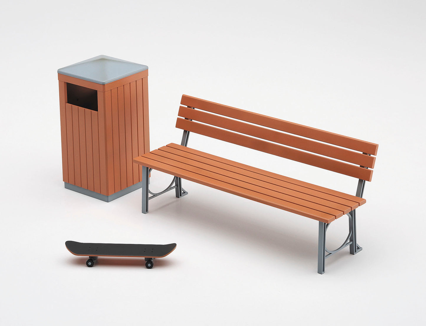 FA10 Hasegawa 1/12 Park Bench and Trash Can