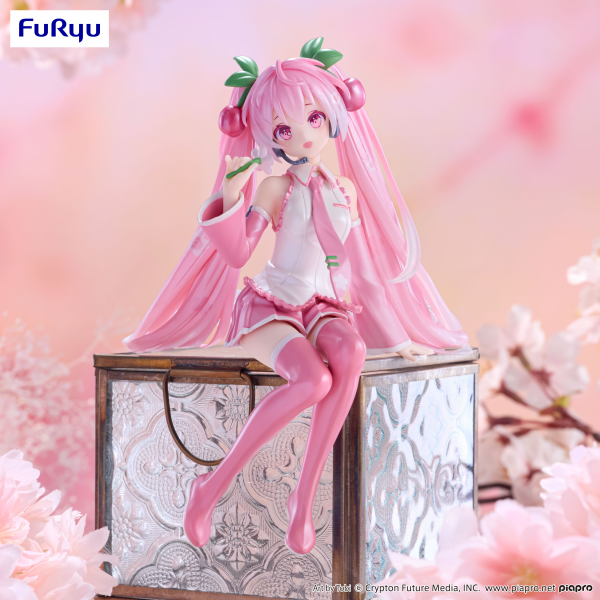 Hatsune Miku Noodle Stopper Figure Sakura Miku 2024 Pearl Color ver. FuRyu