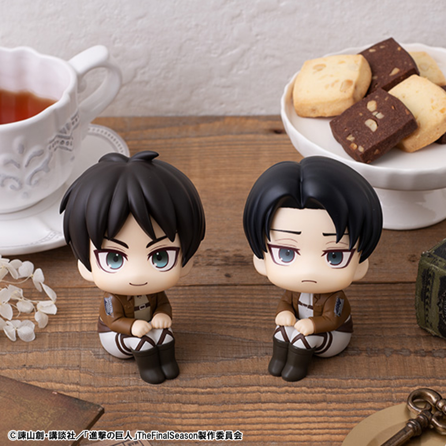 Attack on Titan Lookup Ellen Jaeger & Levi set【with gift】MEGAHOUSE