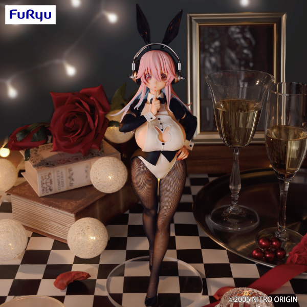 SUPER SONICO BiCute Bunnies Figure Tailcoat ver. FuRyu
