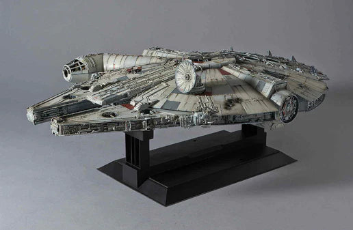 STAR WARS 1/72 PG Millennium Falcon Perfect Grade Bandai Model Kit