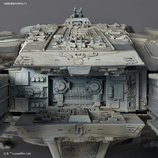 STAR WARS 1/72 PG Millennium Falcon Perfect Grade Bandai Model Kit