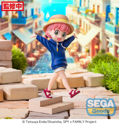 Spy x Family SEGA Series Anya Forger Resort! Luminasta Figure