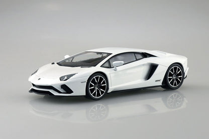 Aoshima 1/32 SNAP KIT #12-A Lamborghini Aventador S (Pearl White)