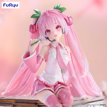 Hatsune Miku Noodle Stopper Figure Sakura Miku 2024 Pearl Color ver. FuRyu
