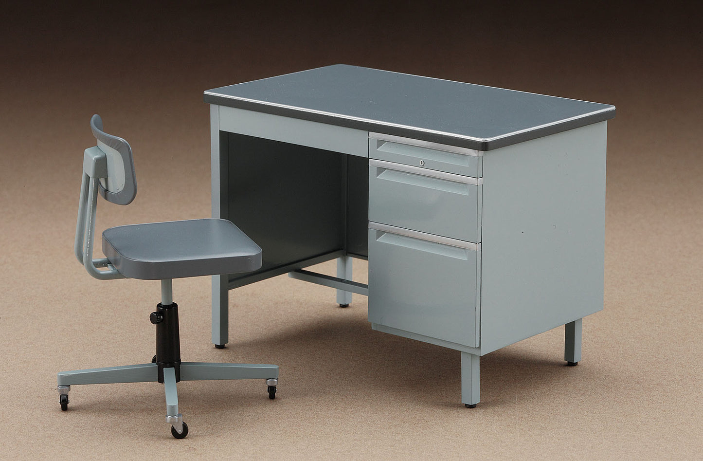 FA03 Hasegawa 1/12 Office Desk & Chair