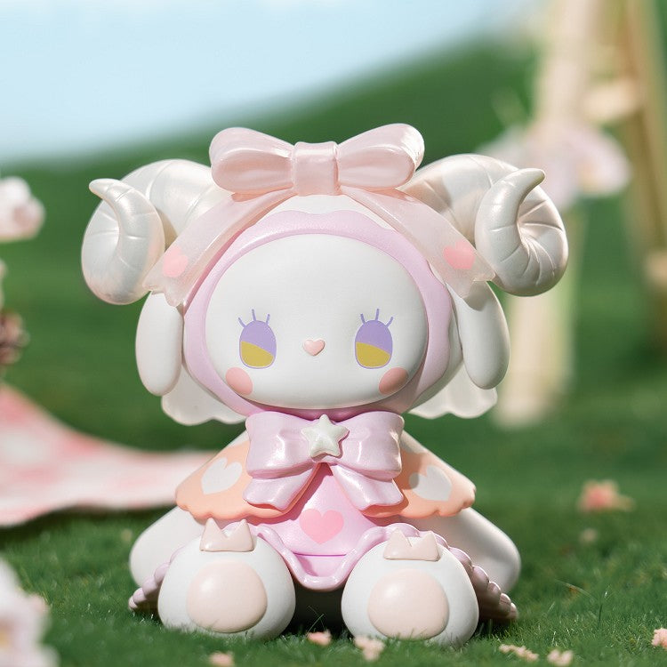 Emma Secret Forest Garden Party Series blind box LUCKY EMMA