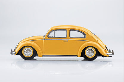 Aoshima 1/32 SNAP KIT #20-PY Volkswagen Beetle (Postal Yellow)