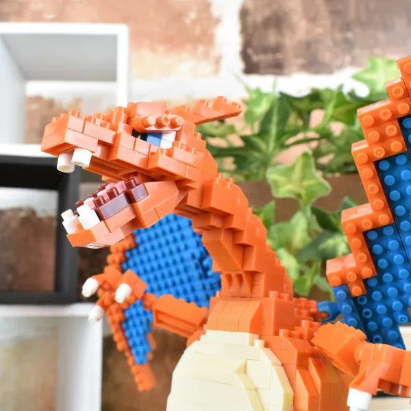 Pokémon Nanoblock Pokemon Series Charizard Deluxe Edition