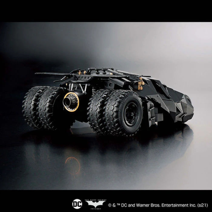 Batmobile 2006 Tumbler Tank Batman Begins 1/35 Bandai Model Kit
