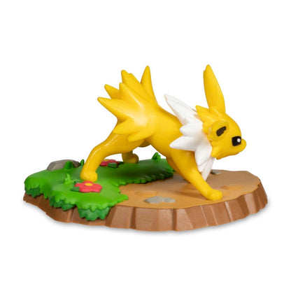 Pokémon An Afternoon with Eevee & Friends: Jolteon Figure by Funko