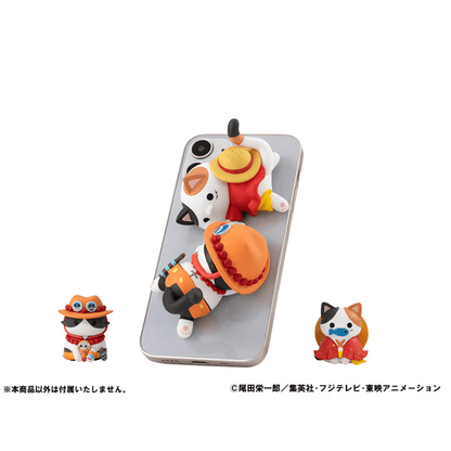ONE PIECE Nyan Piece Nyan！MEGA CAT PROJECT Stickie！MEGAHOUSE