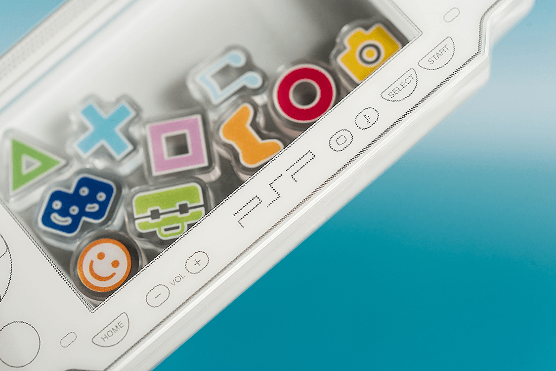 PSP™ (PlayStation™Portable) Rattle Acrylic Keychain: White Ver.GOOD SMILE COMPANY