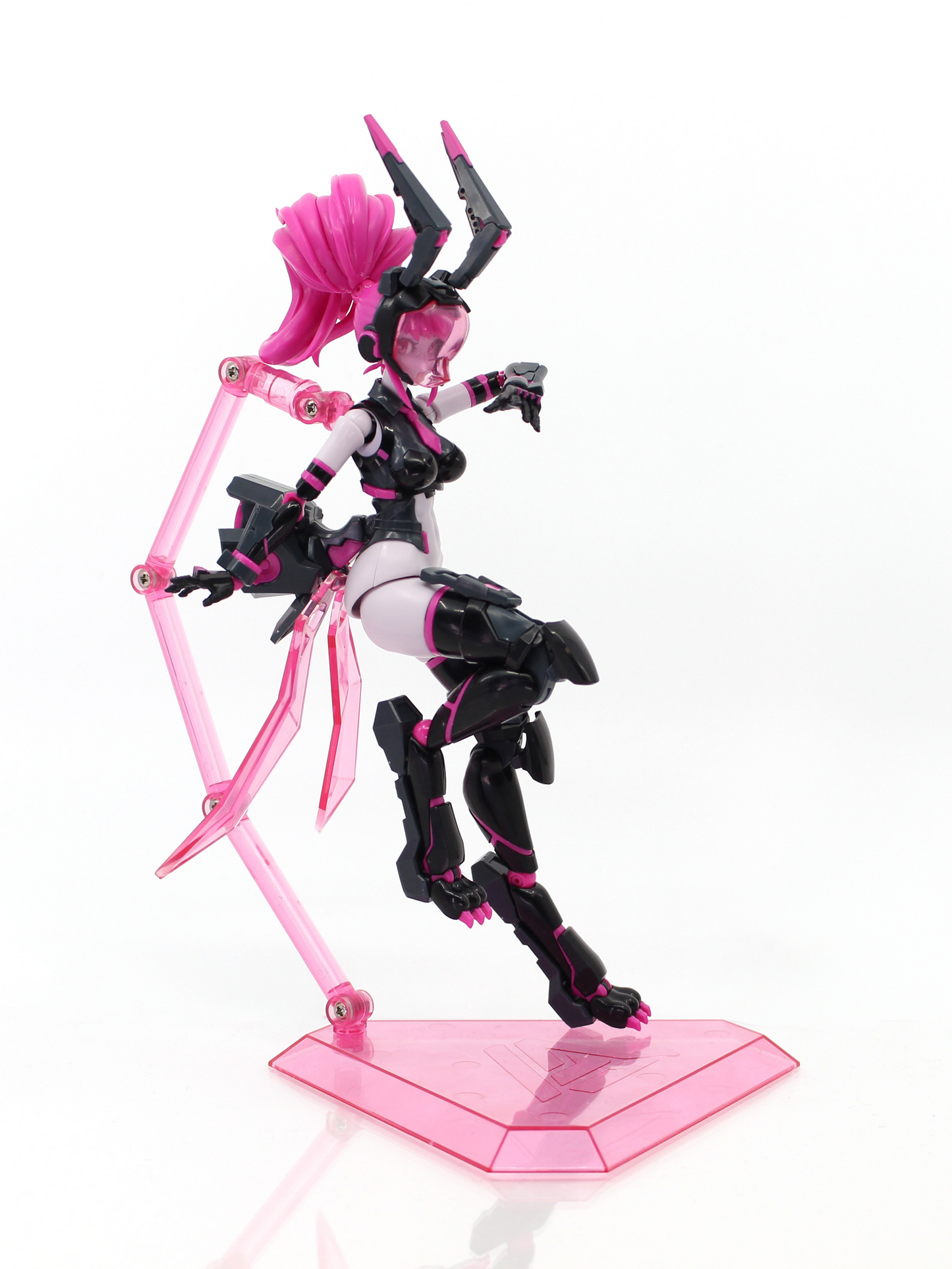 Animacircuit 1/12 scale assembly plastic model Animacircuit Vio the Rabbit ROCA