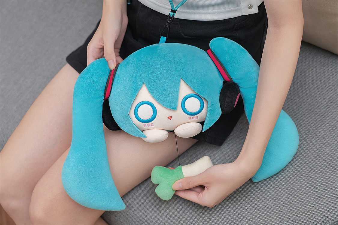 Hatsune Miku Fluffy Series Plushie Pouch Character Vocal Series 01: GOOD SMILE COMPANY