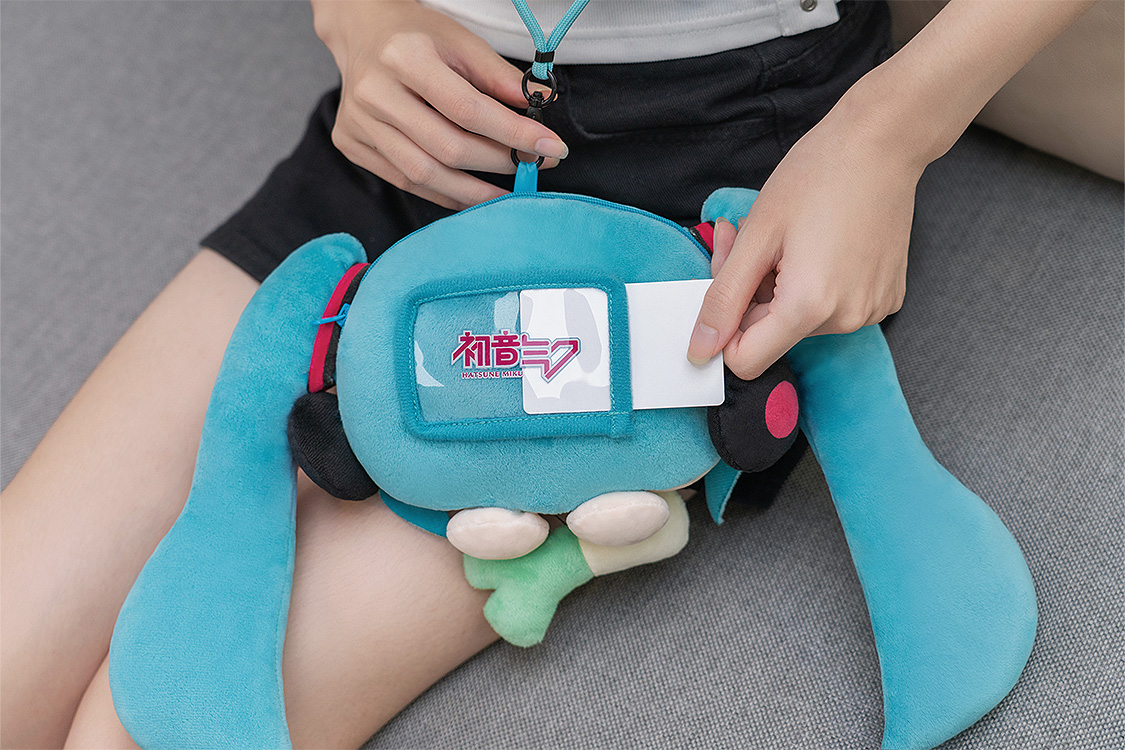 Hatsune Miku Fluffy Series Plushie Pouch Character Vocal Series 01: GOOD SMILE COMPANY