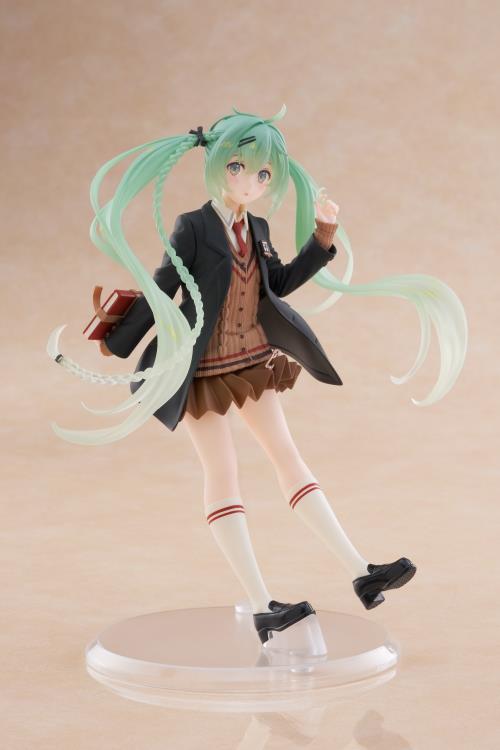 Hatsune Miku Figure - Fashion (Preppy Ver.)TAITO