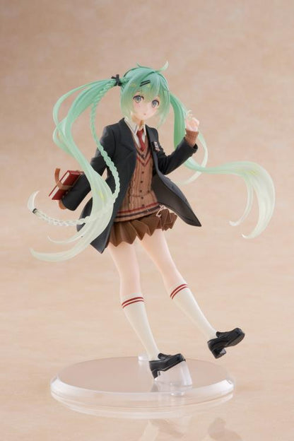 Hatsune Miku Figure - Fashion (Preppy Ver.)TAITO